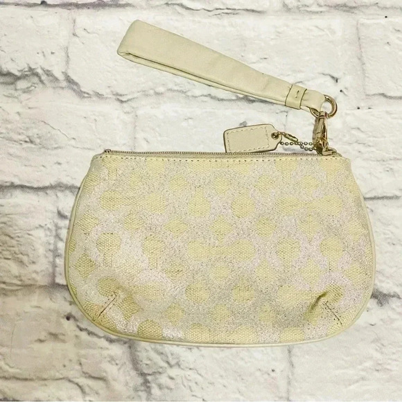 Coach Cream With Signature C’s in Metallic Silver, Silver Hardware Grey Leather - Picture 2 of 8